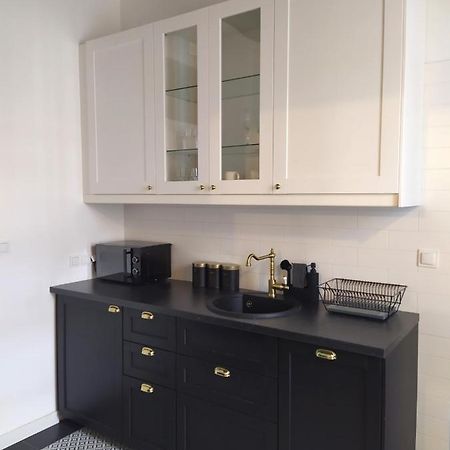 Ndm Apartament Варшава Екстериор снимка