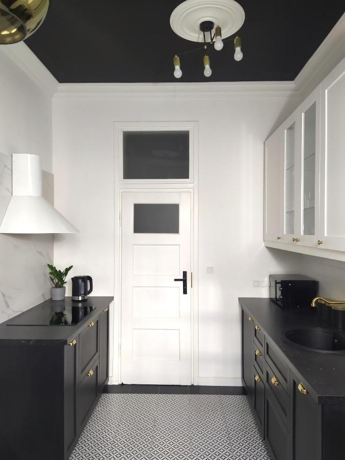 Ndm Apartament Варшава Екстериор снимка
