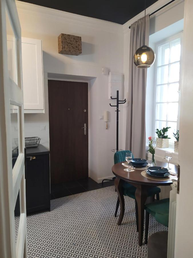 Ndm Apartament Варшава Екстериор снимка